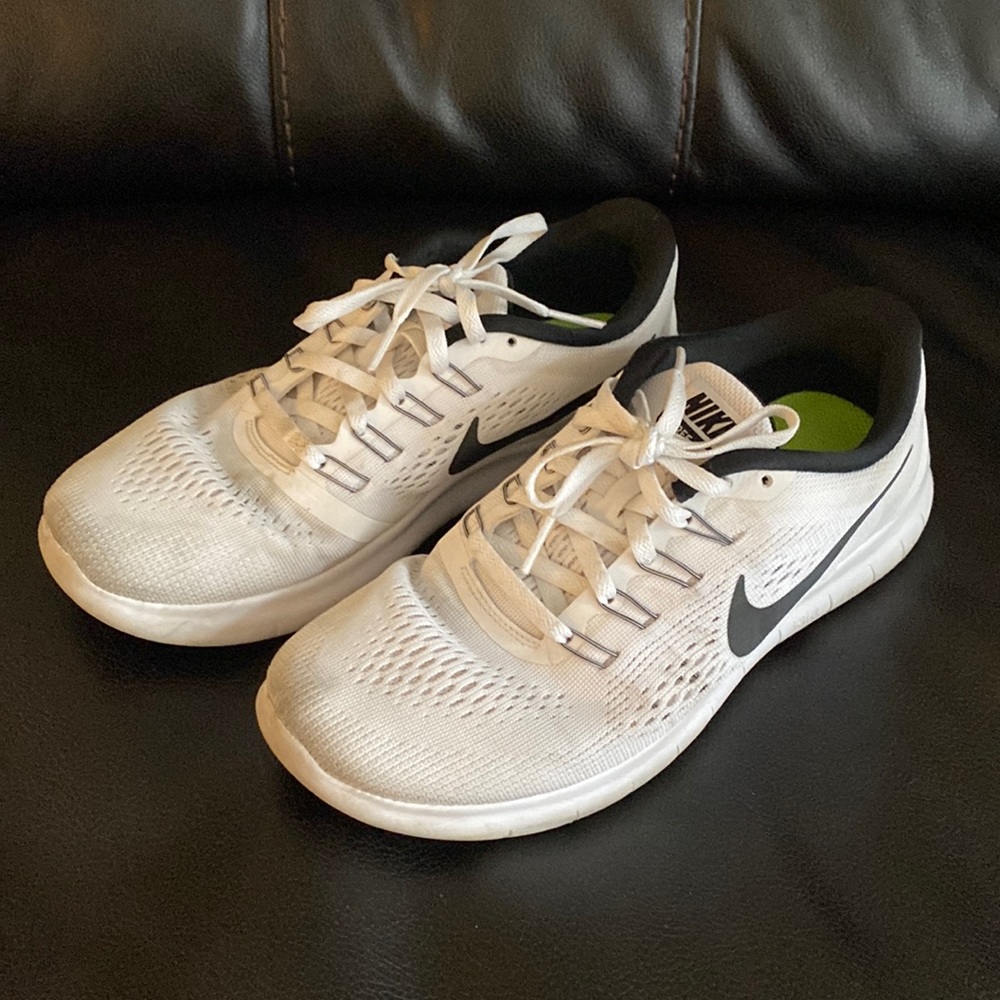 Women’s Nike running shoes size 8